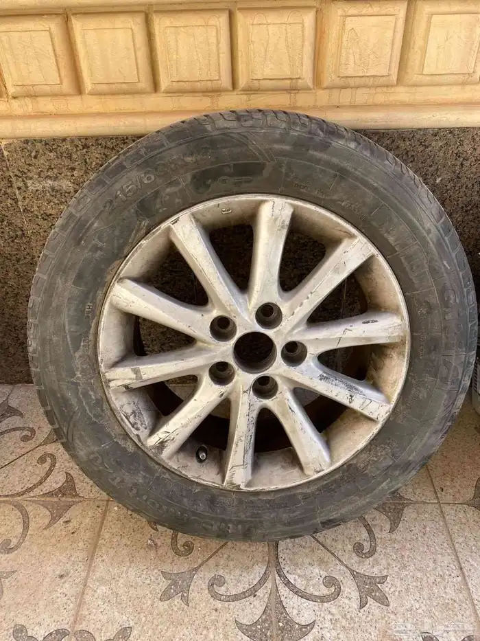 للبيع قطع غيار متنوعه لبعض سيارات 8