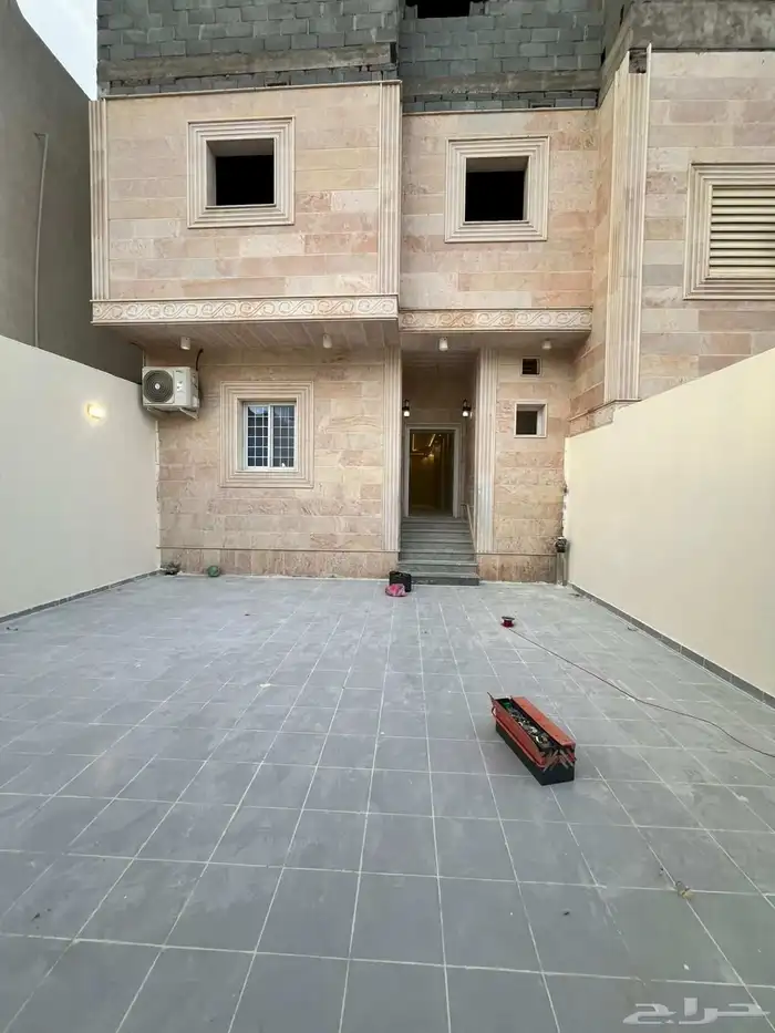 دور خمس غرف بحوش للايجار 8
