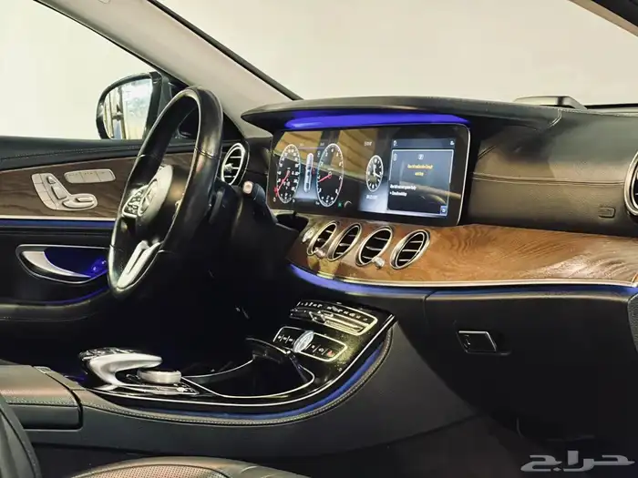 مرسيدس 2019 E300 نظيف وبحاله ممتازه 13