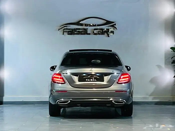 مرسيدس 2019 E300 نظيف وبحاله ممتازه 2