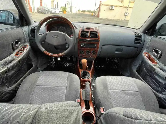 اكسنت 1.3L فل كامل نظيف 1