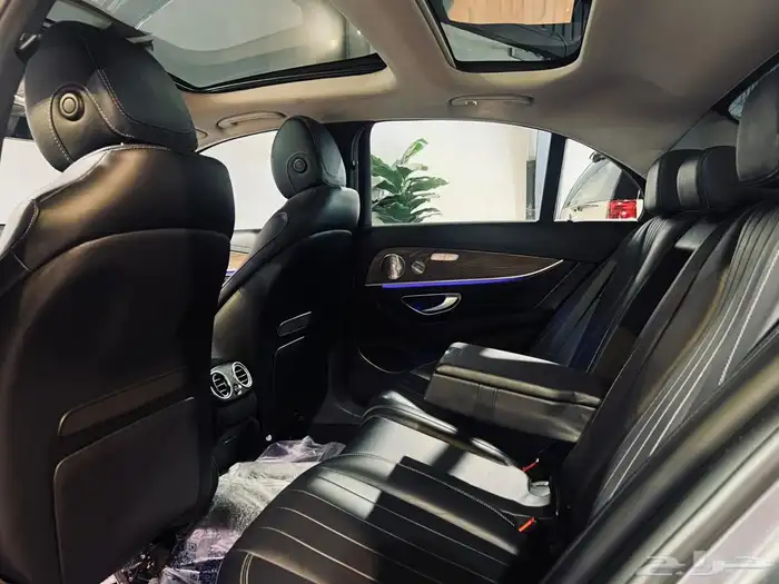 مرسيدس 2019 E300 نظيف وبحاله ممتازه 14