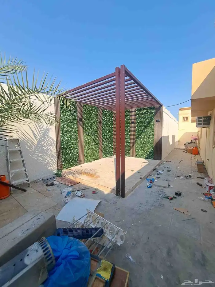 مضلات برجولات مع عشب صناعي 6