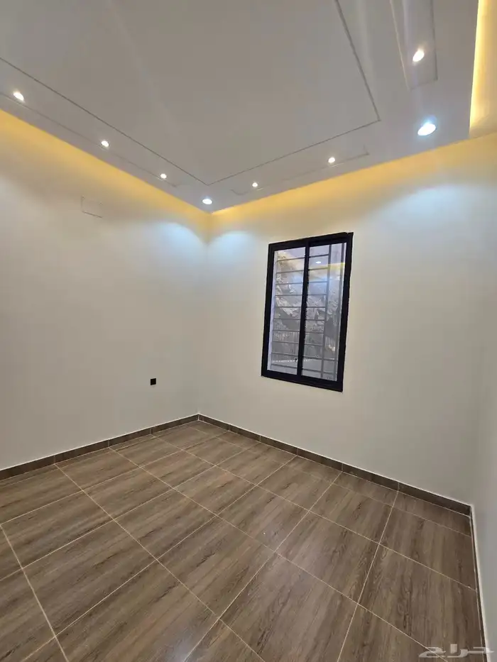 للبيع شقق بحوش ومدخل سياره وملحق ومشب نار بالسطح 31