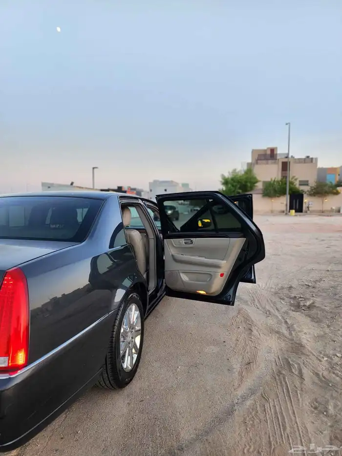 Cadillac DTS 2011 - كاديلاك DTS 2011 28