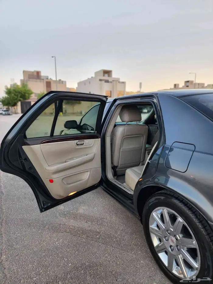 Cadillac DTS 2011 - كاديلاك DTS 2011 30