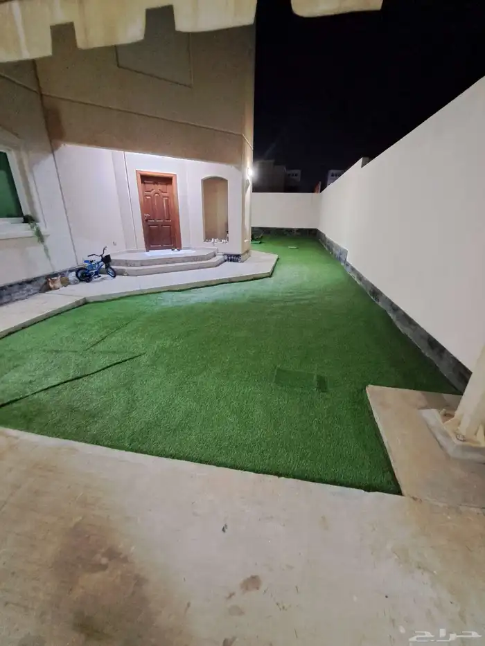 مضلات برجولات مع عشب صناعي 8