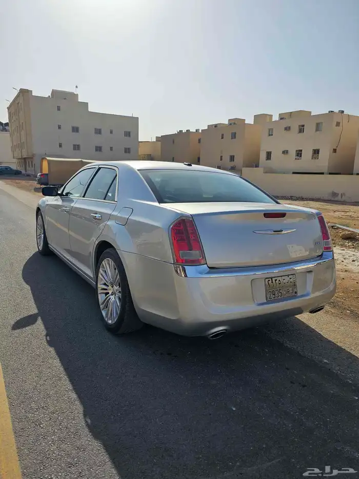 كرايسلر 2012 نظيف 4