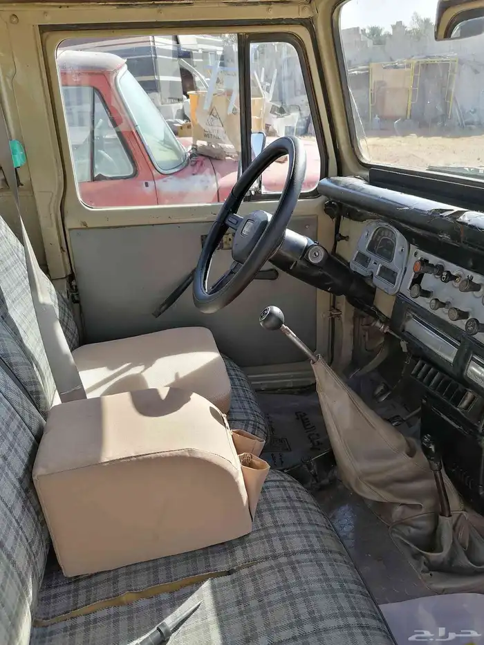 جيب شاص تايوتا 84 م 15