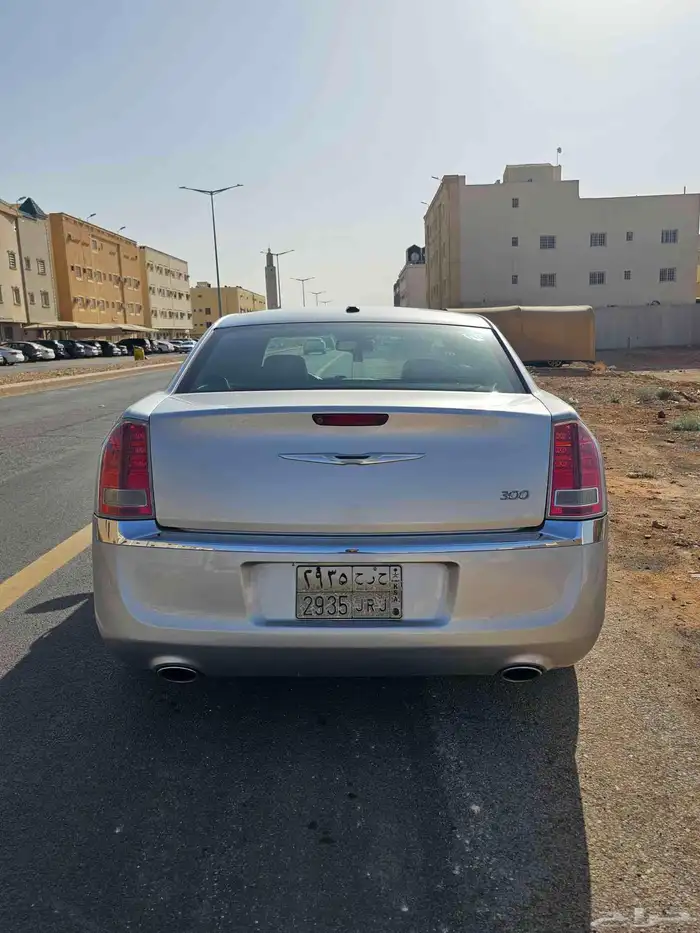كرايسلر 2012 نظيف 1