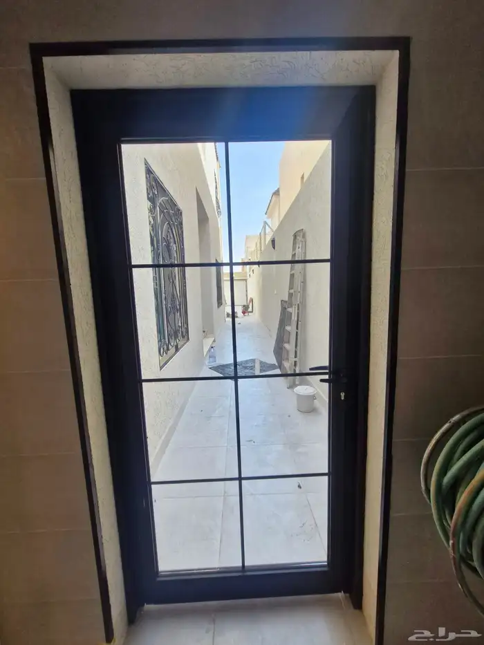 ابواب المنيوم شبابيك المنيوم واجهات المنيوم باب المنيوم شباك 1