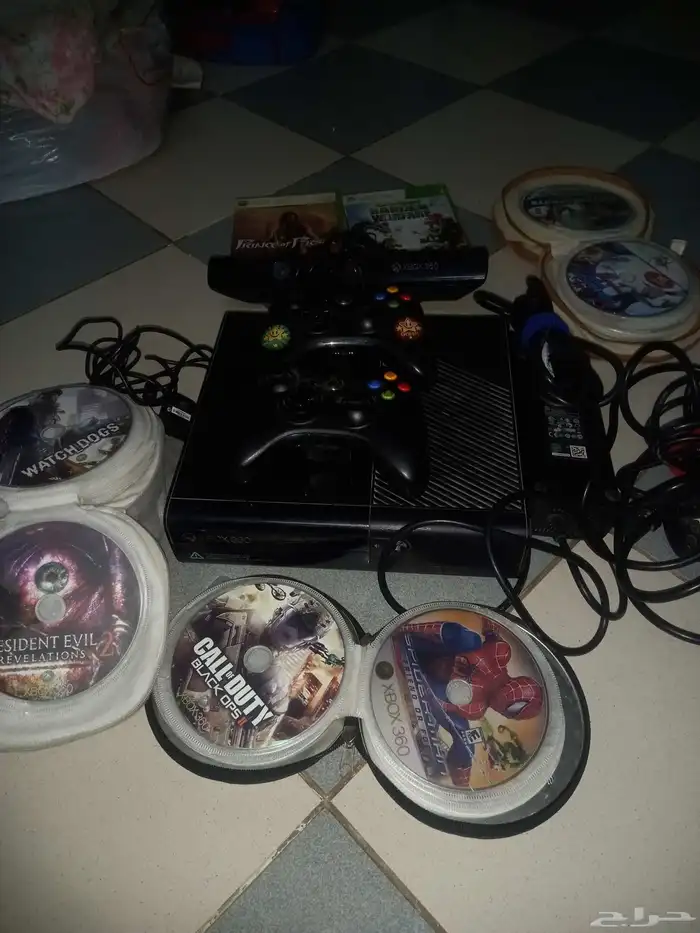 اكس بوكس 360 مع كاميرا مع يدين مع جميع اسلاكها ب 700 ريال 0