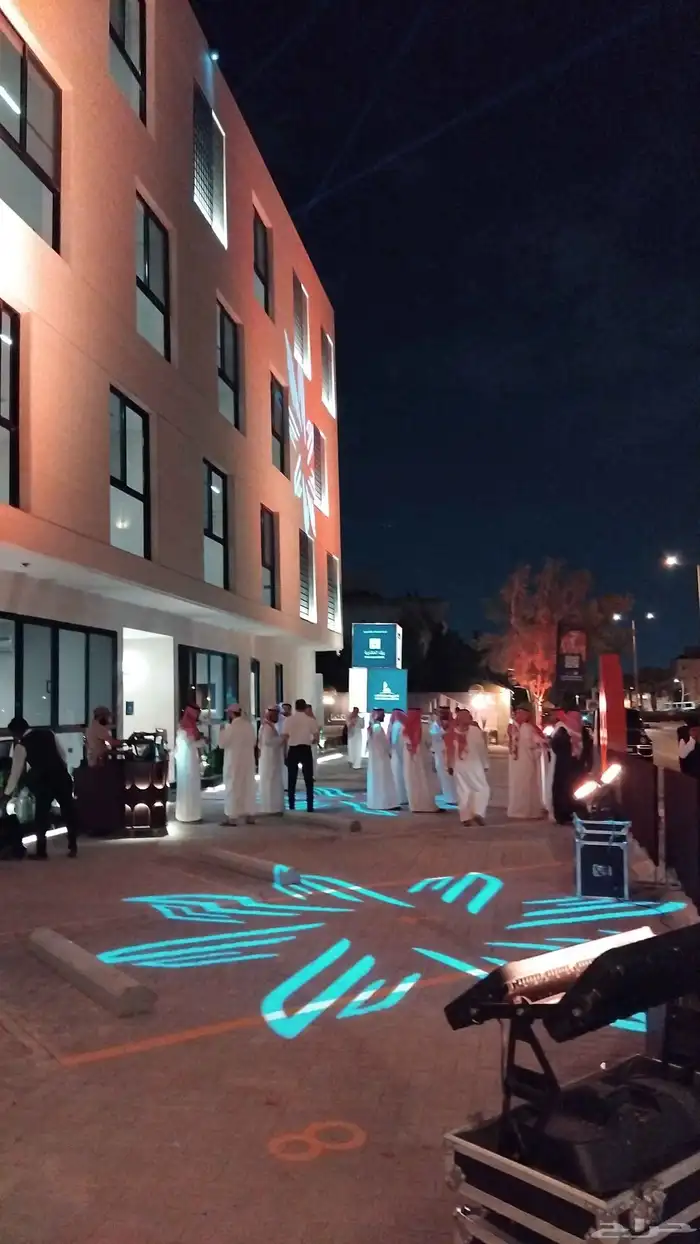 تنظيم معارض ومؤتمرات. 5