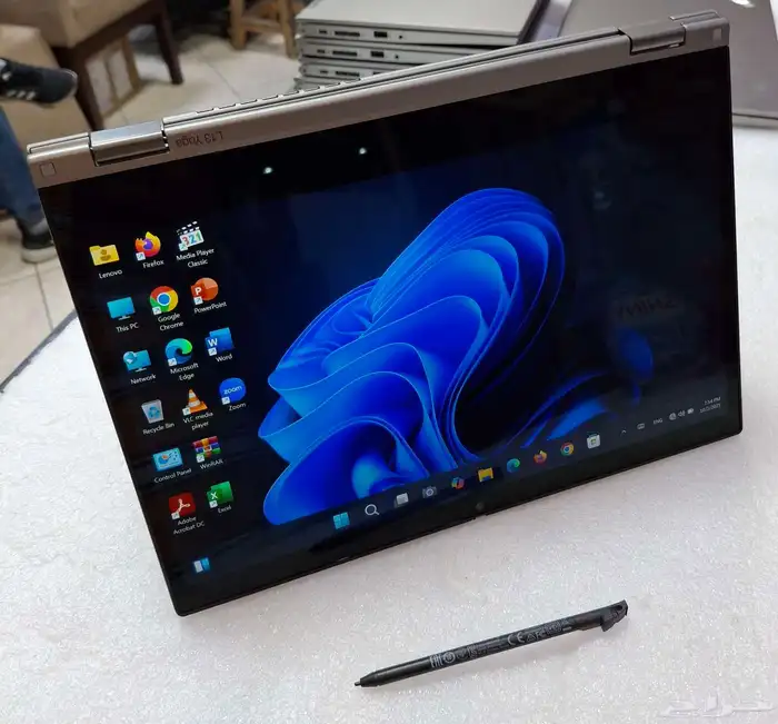 لابتوب وتابلت مقاس 13 لينوفو ثينك باد بحالة ممتازة بدون خدوش 6