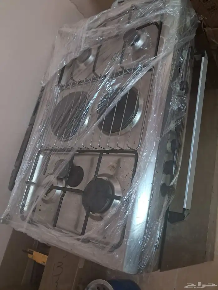 بوتاجاز مع فرن بحالة جيده شغال السعر 250 شاشة جنرال سوبر 35 4