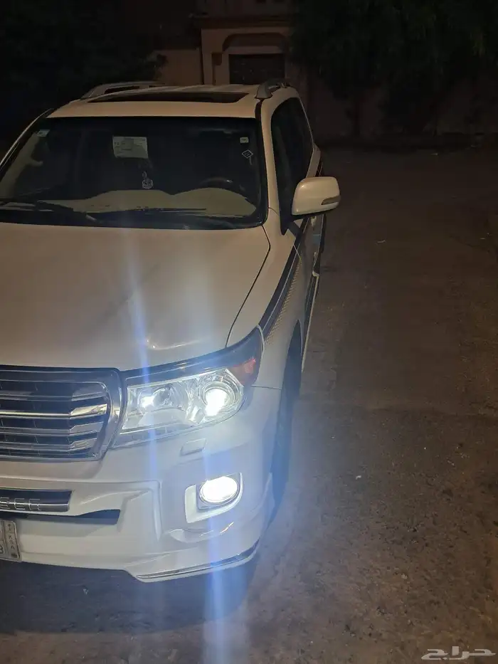 لاندكروزر 2012 1
