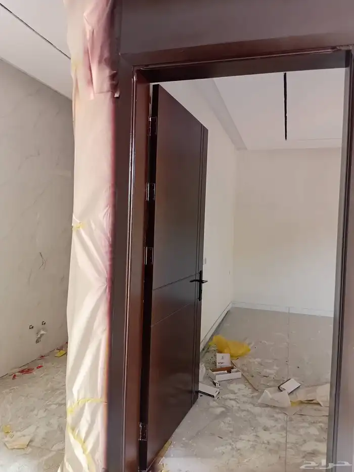 نجار أبواب ديكورات رشه أبواب تغييره الون الابويه اي الون 7