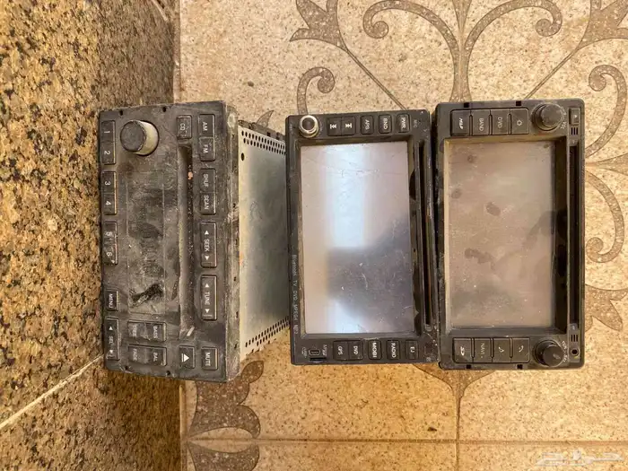 للبيع قطع غيار متنوعه لبعض سيارات 1