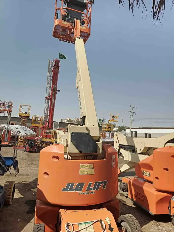 سيزر لفت للايجار اليومي والشهري ورافعات شوكيه 2