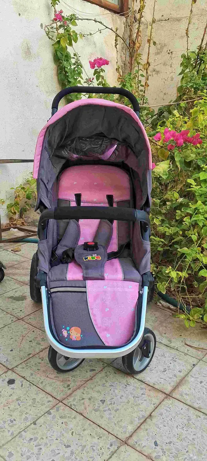 عربية اطفال توائم 4