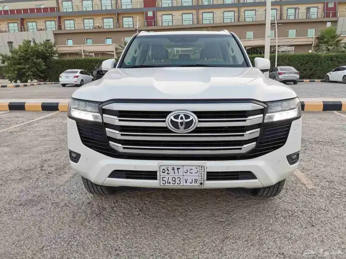 لاندكروزر 2022 GXR رقم 3 14