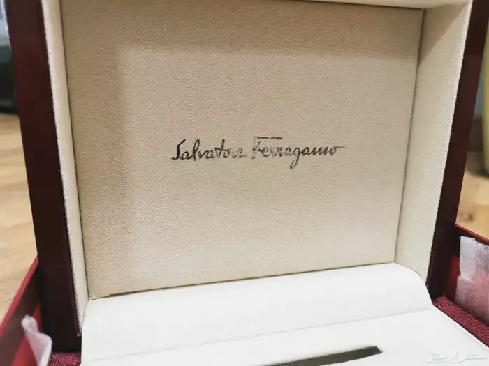 علبة مون بلان جيفنشي بالمان فراري YSL بربري CD مازراتي اجنر 4