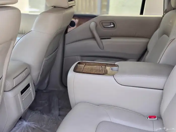 انفينيتى QX80 2014 مخزن 7