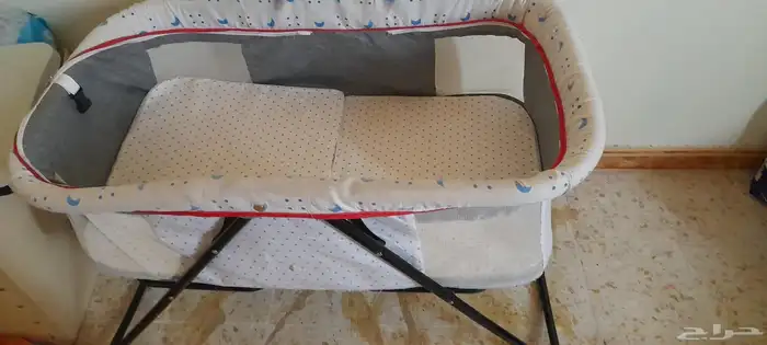 سرير اطفال 1