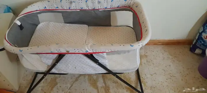سرير اطفال 0
