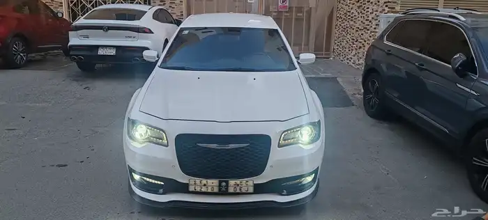 كريزلر c300 2013 1