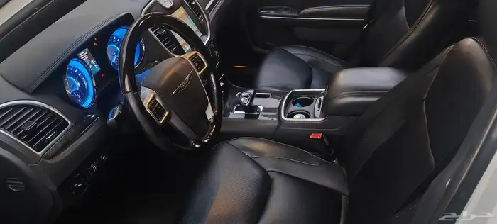 كريزلر c300 2013 7