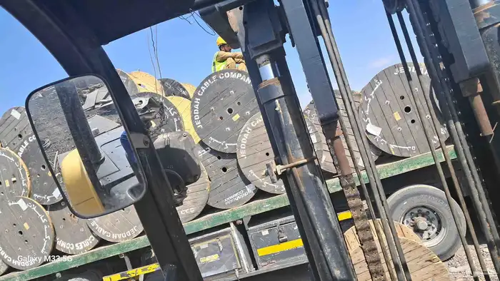 خدمتنا تسعدكم رافعات شوكيه 3طن5طن10طن 3