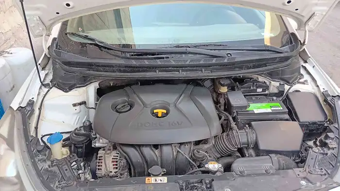 KIA CERATO 2015 STANDARD 2.0 L 7