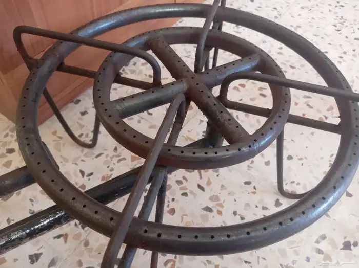 عينين غاز شغال وقديم جدا نوع الأول بحاله طيبه 1