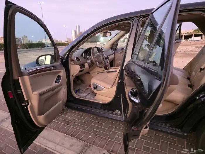 سيارة مرسيدس 2008. ML350 للبيع المستعجل 35 الف 2