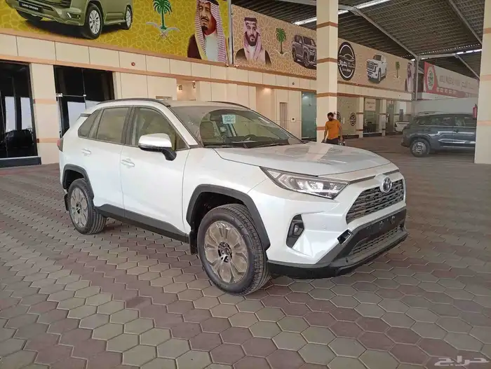 تويوتا راف فور LE بنزين دفع رباعي 2025 7