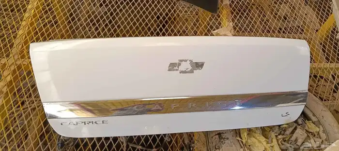 2 باب غطا شنطه سياره شيفروليه كابريس 2009 الي 2015 ابيض اسود 0