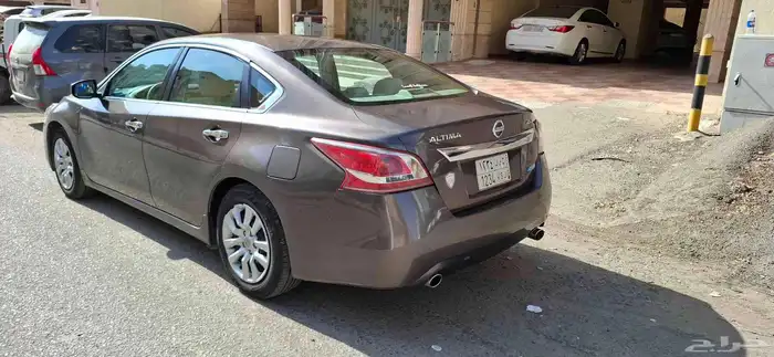نيسان التيما 2013 1
