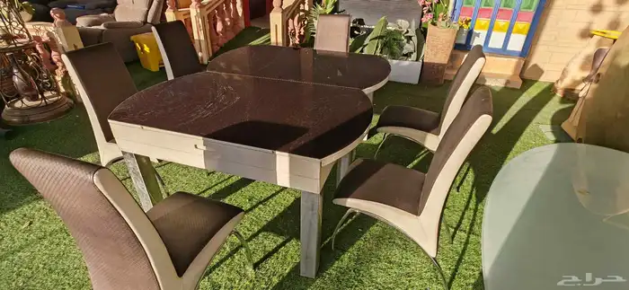 طلولة طعام لها عدة وضعيات 6