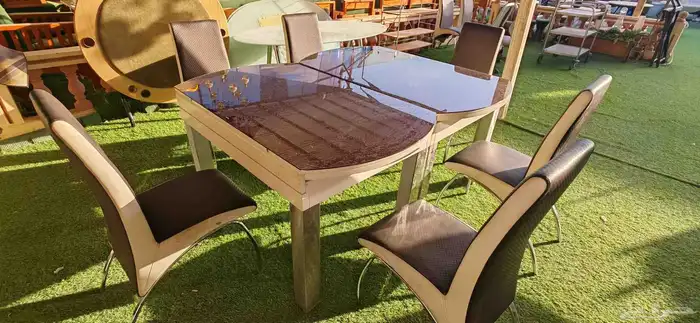 طلولة طعام لها عدة وضعيات 7