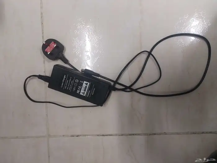 شاشة سكوتر و شاحن شرط 2