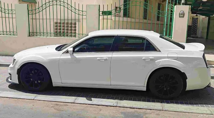 كريزلر c300 2013 5