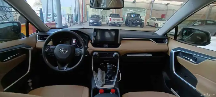 تويوتا راف 4 موديل 2023 2