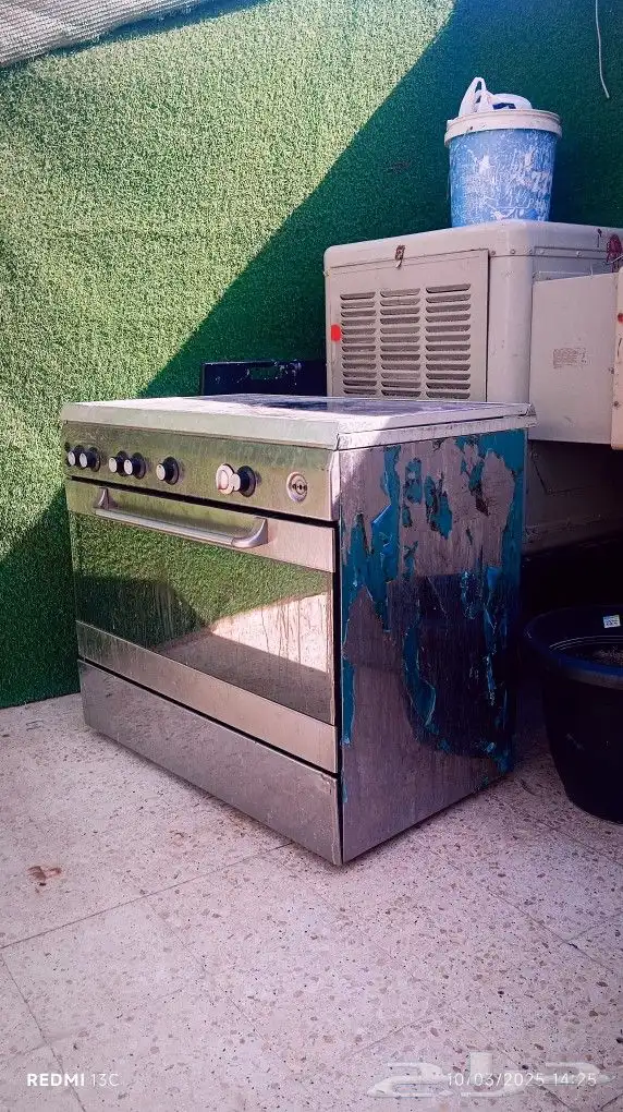 فرن مع غاز للبيع 0