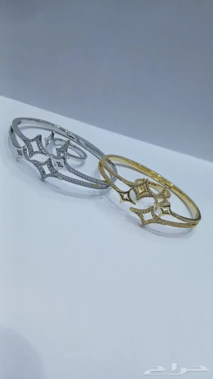 إسوارة أنيقة مع خاتم 14