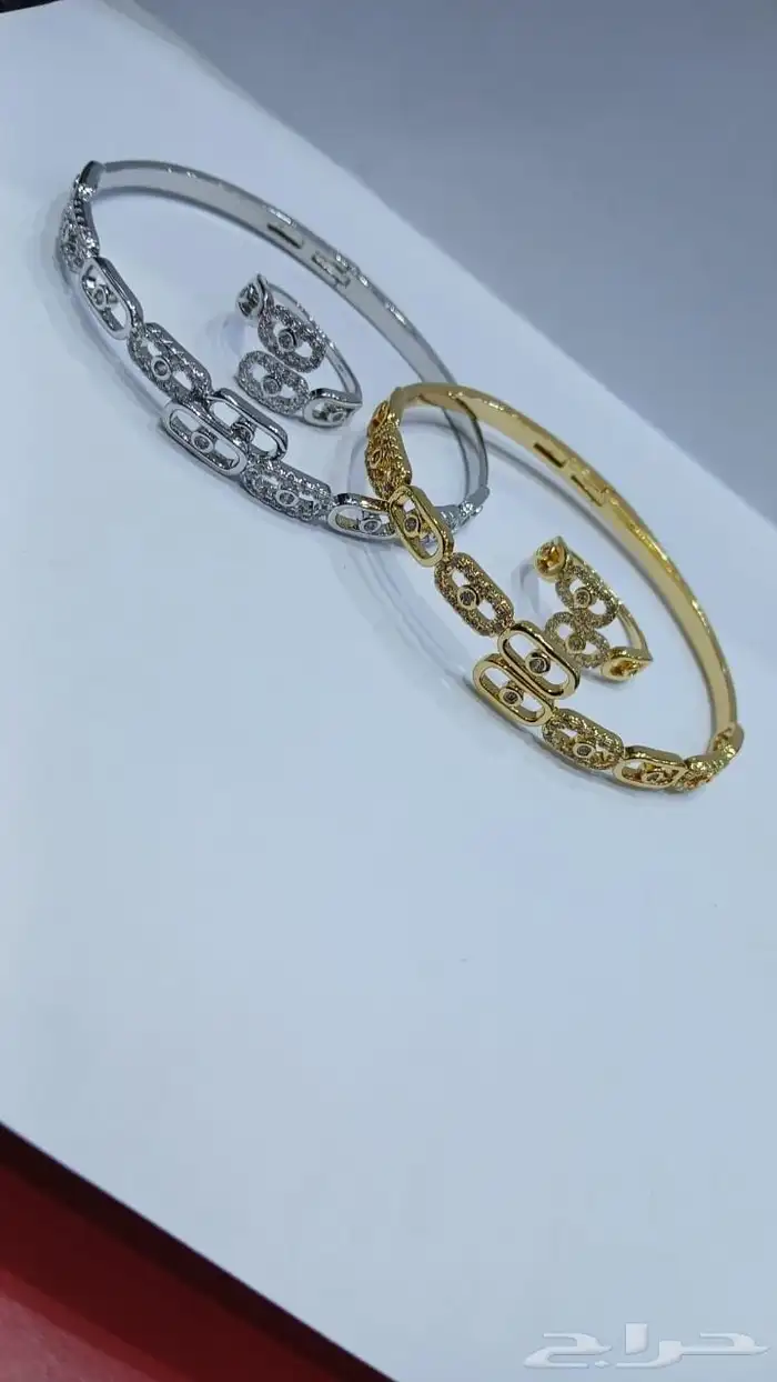 إسوارة أنيقة مع خاتم 29