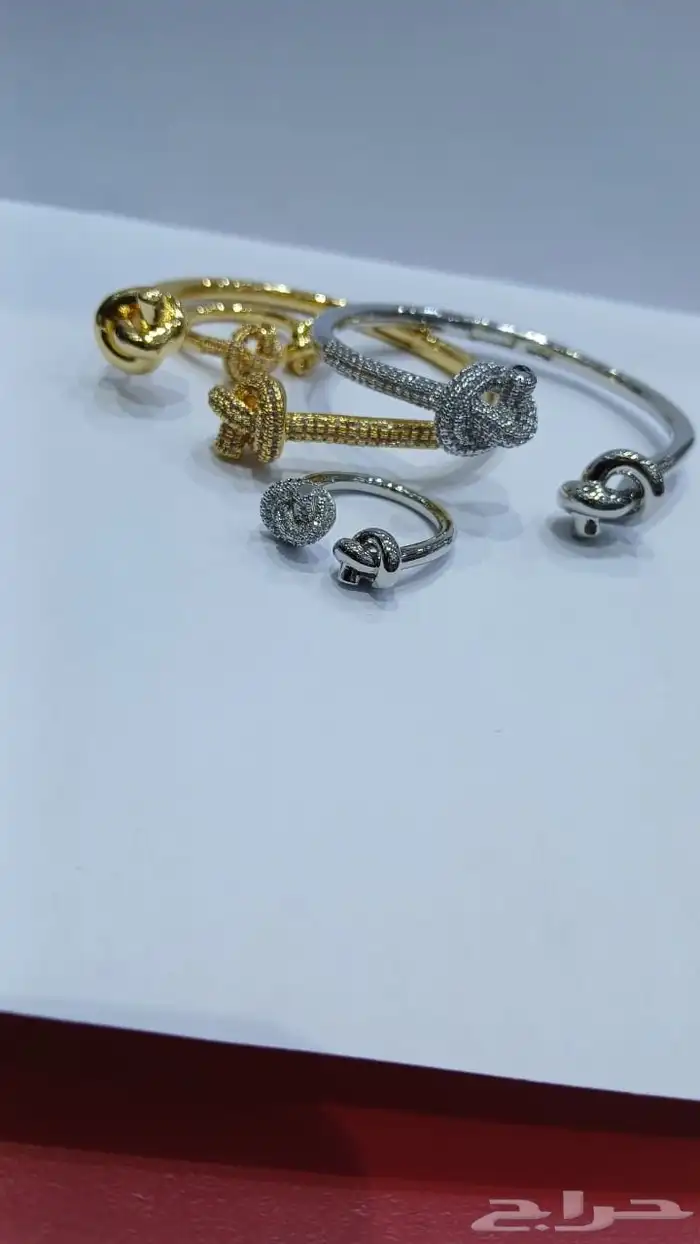 إسوارة أنيقة مع خاتم 28