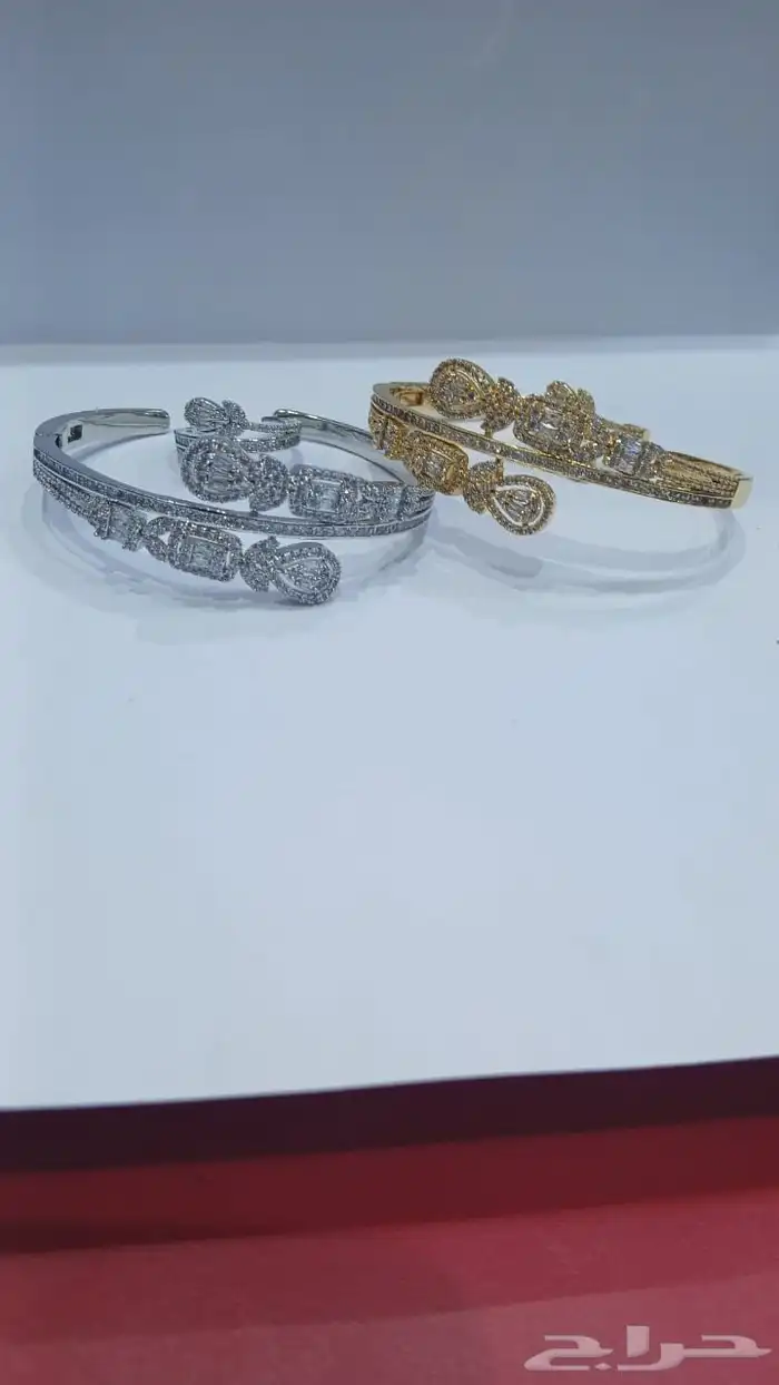 إسوارة أنيقة مع خاتم 23