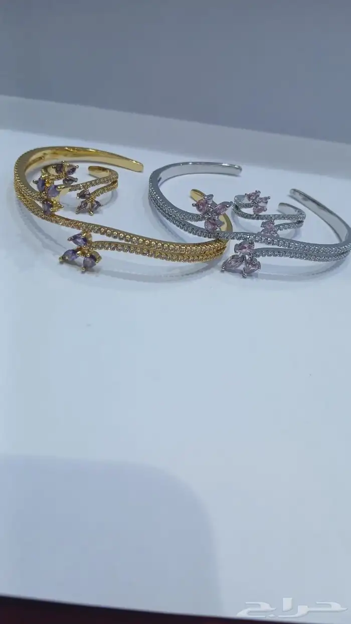 إسوارة أنيقة مع خاتم 24