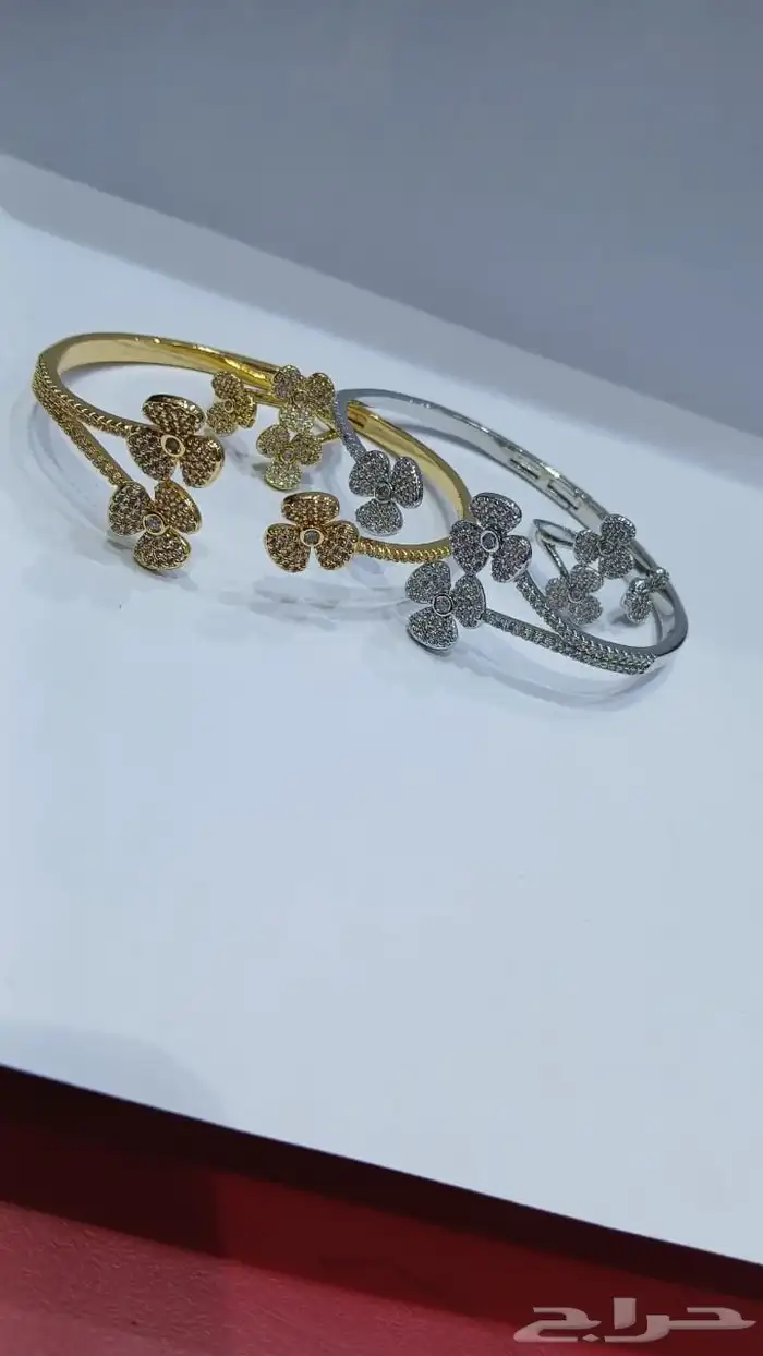 إسوارة أنيقة مع خاتم 49